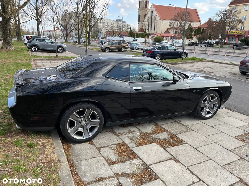 Dodge Challenger 5.7 R/T - 8