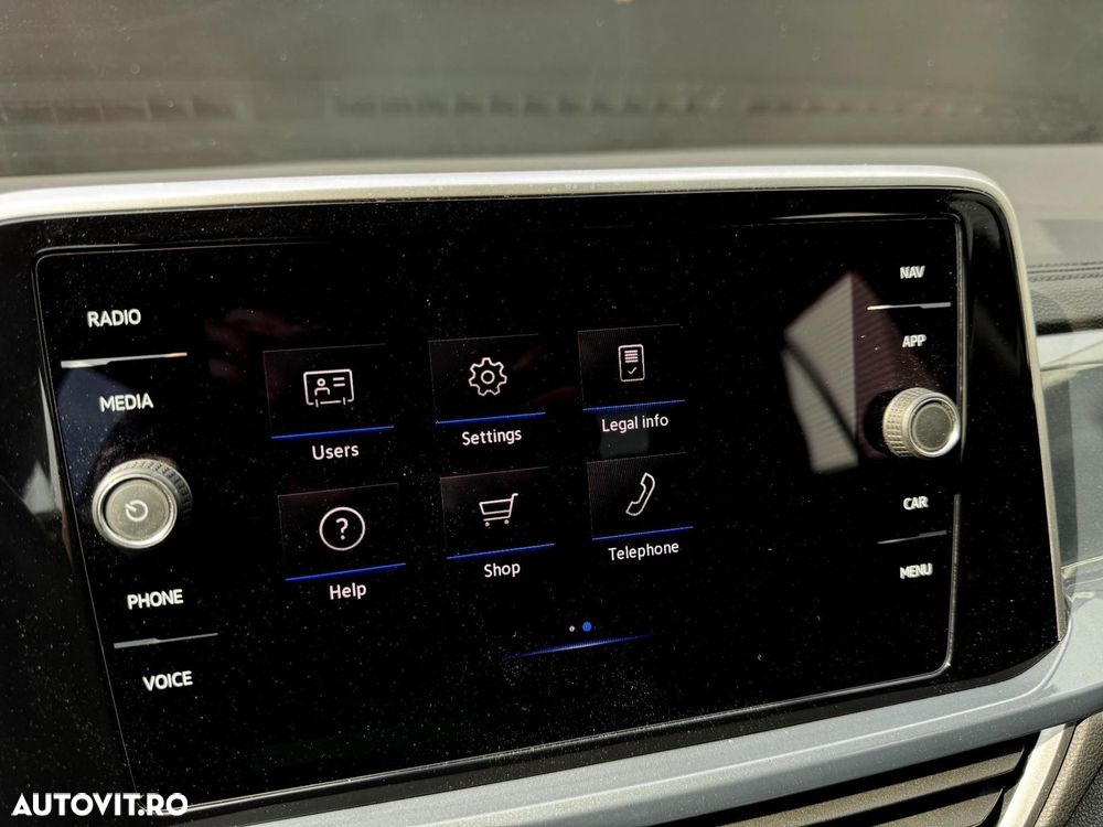 Volkswagen T-Roc - 25