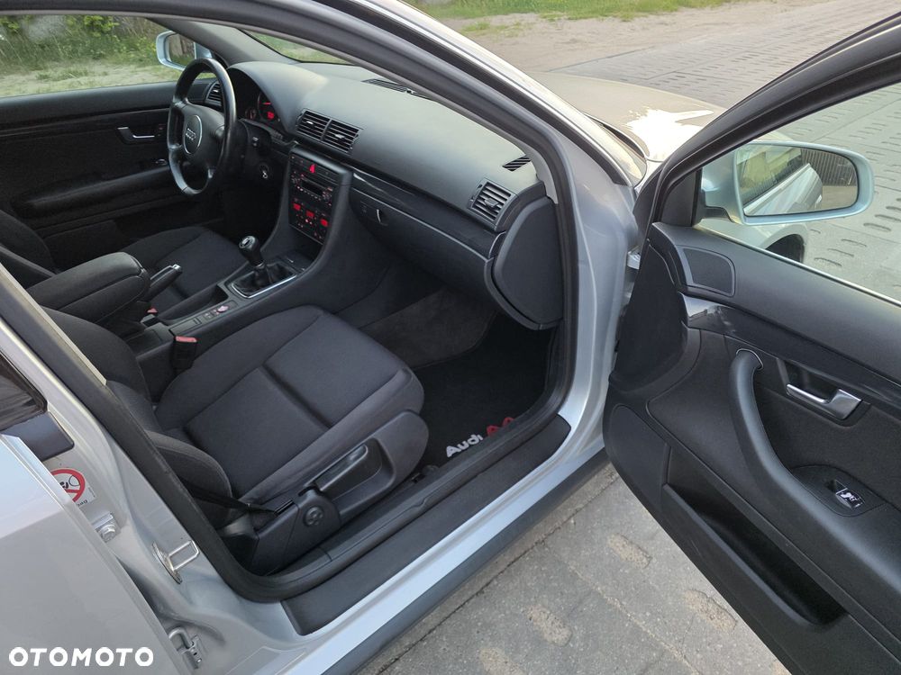 Audi A4 Avant 1.6 - 12