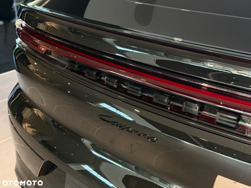 Porsche Cayenne E-Hybrid PHEV Black Edition - 8