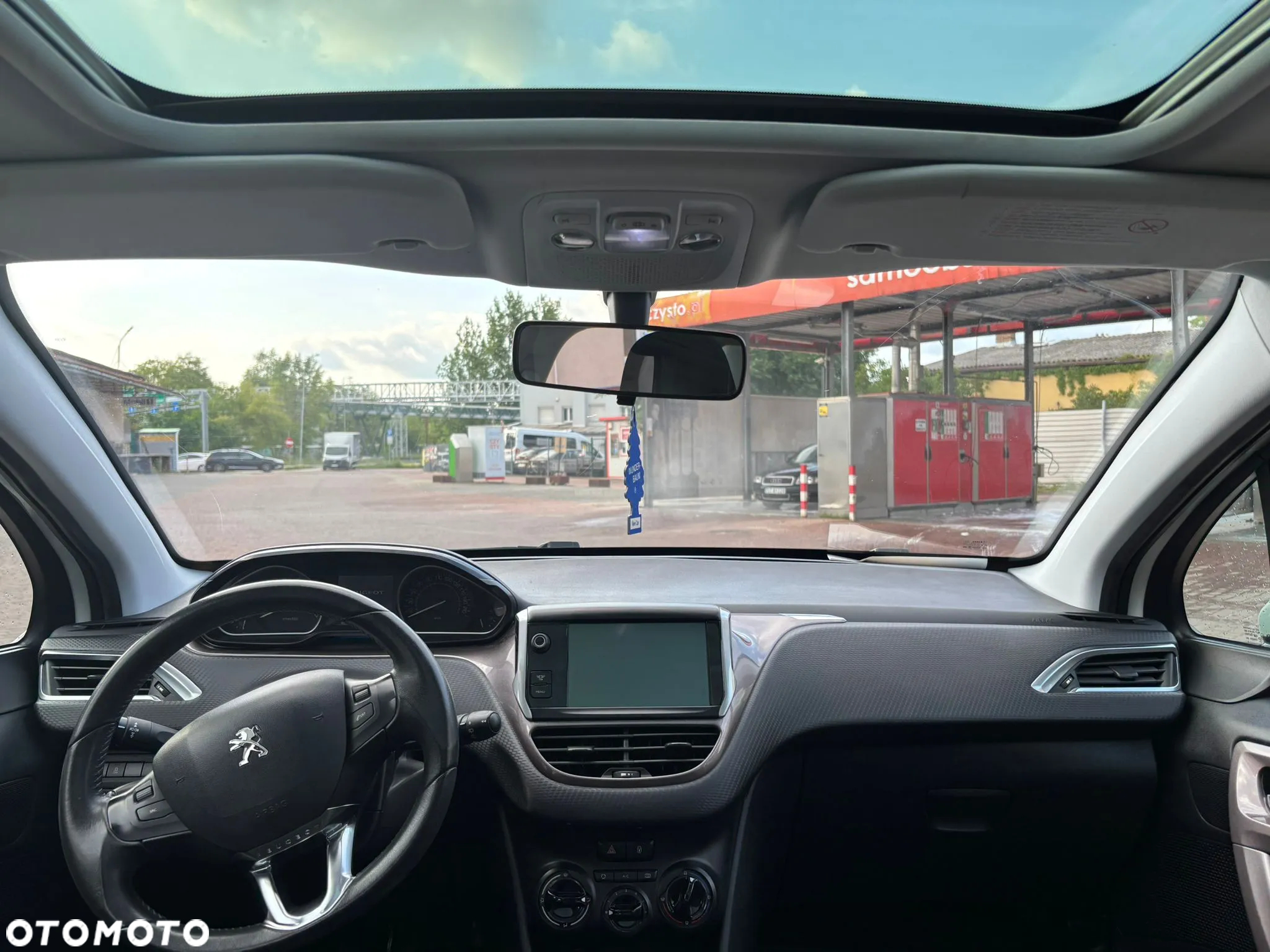 Peugeot 2008 - 10