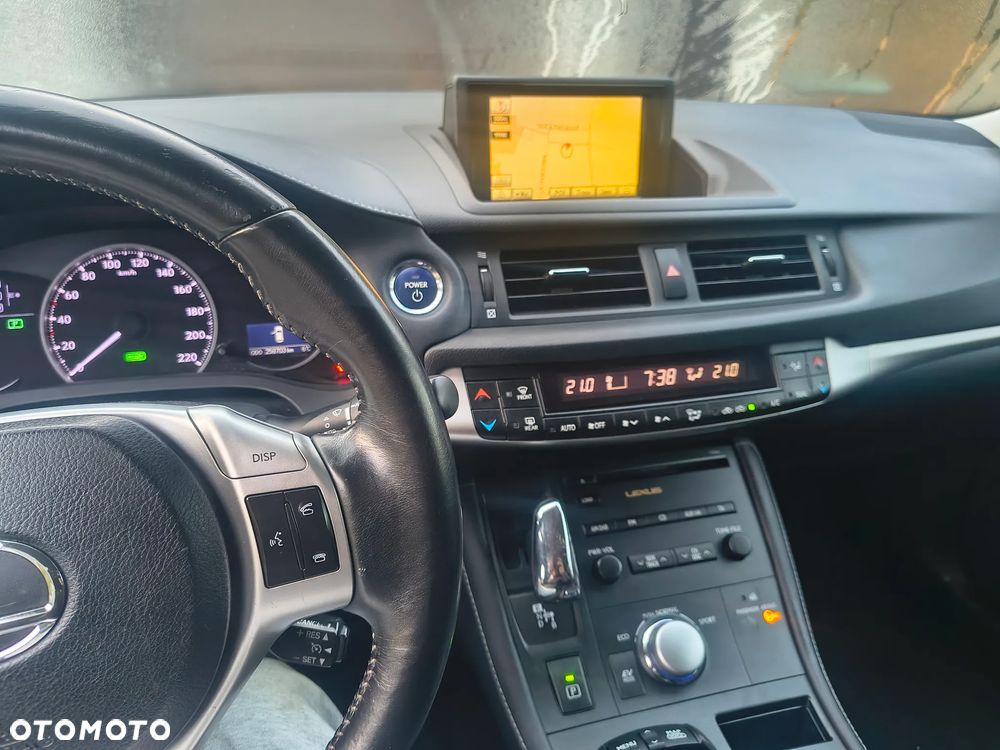 Lexus CT - 5