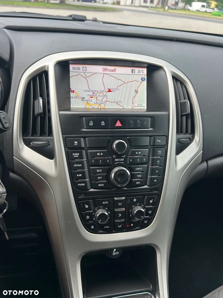 Opel Astra 1.4 Turbo - 28