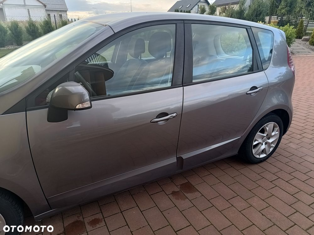 Renault Scenic - 6