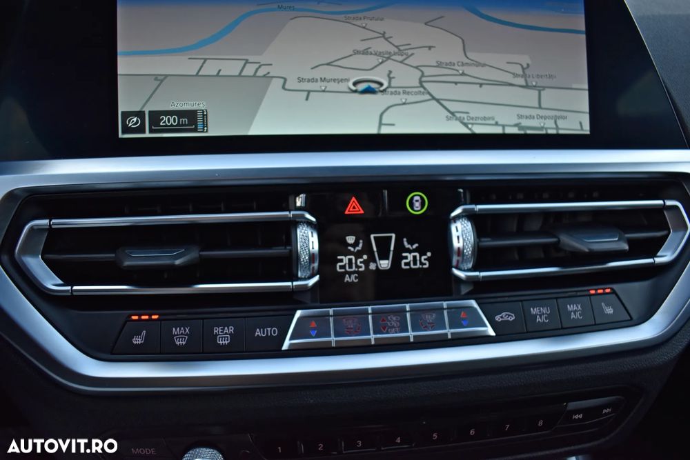 BMW Seria 3 330e Aut. Sport Line - 21