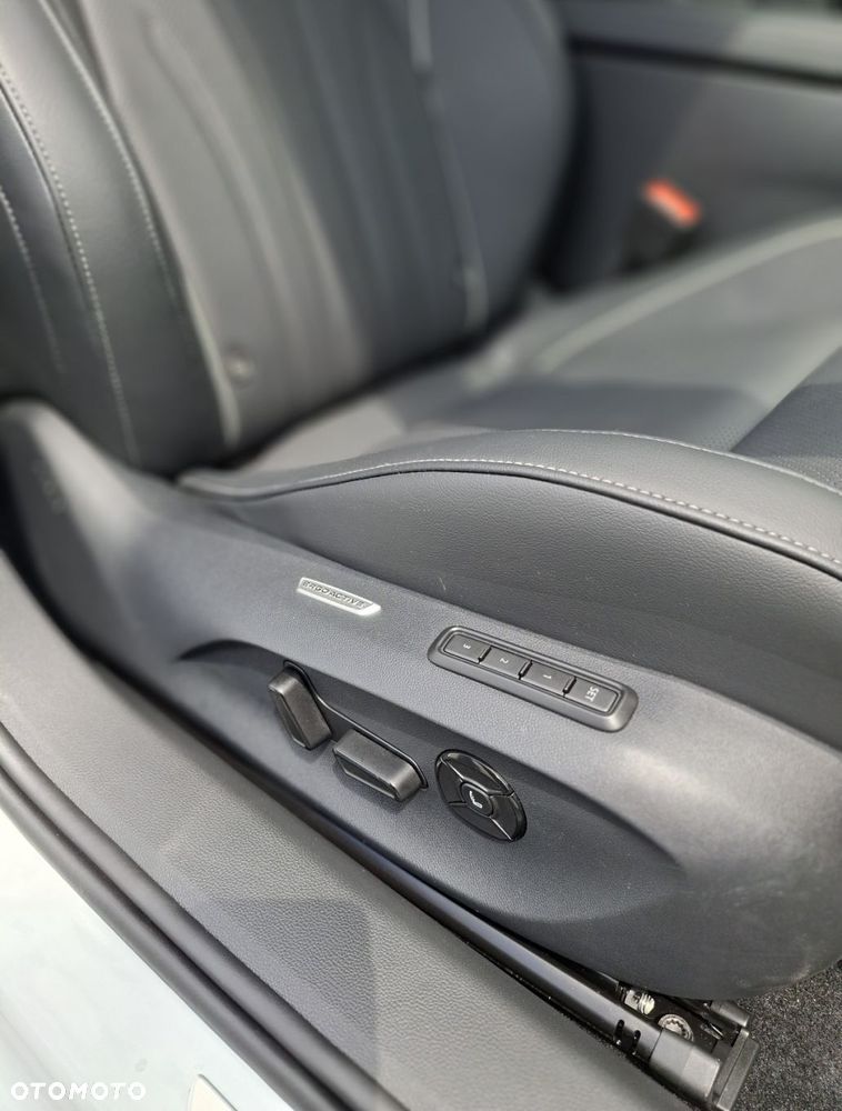 Volkswagen Passat - 25