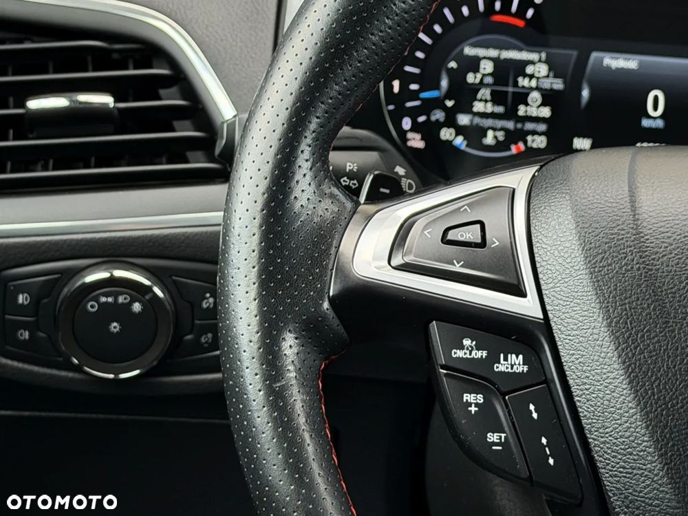 Ford S-Max 2.0 EcoBlue ST-LINE - 38