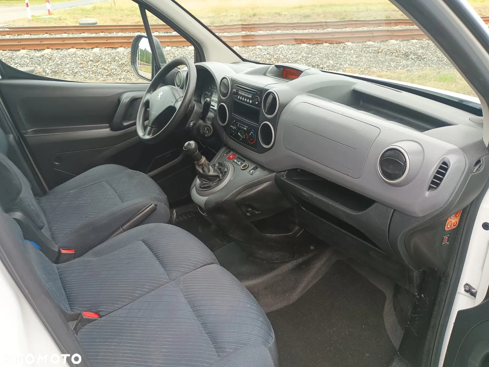 Peugeot PARTNER - 8