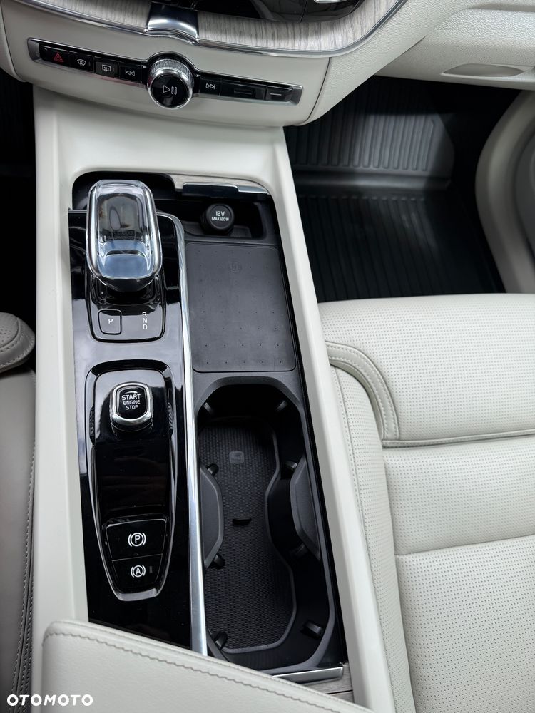 Volvo XC 60 B5 B AWD Geartronic Inscription - 26