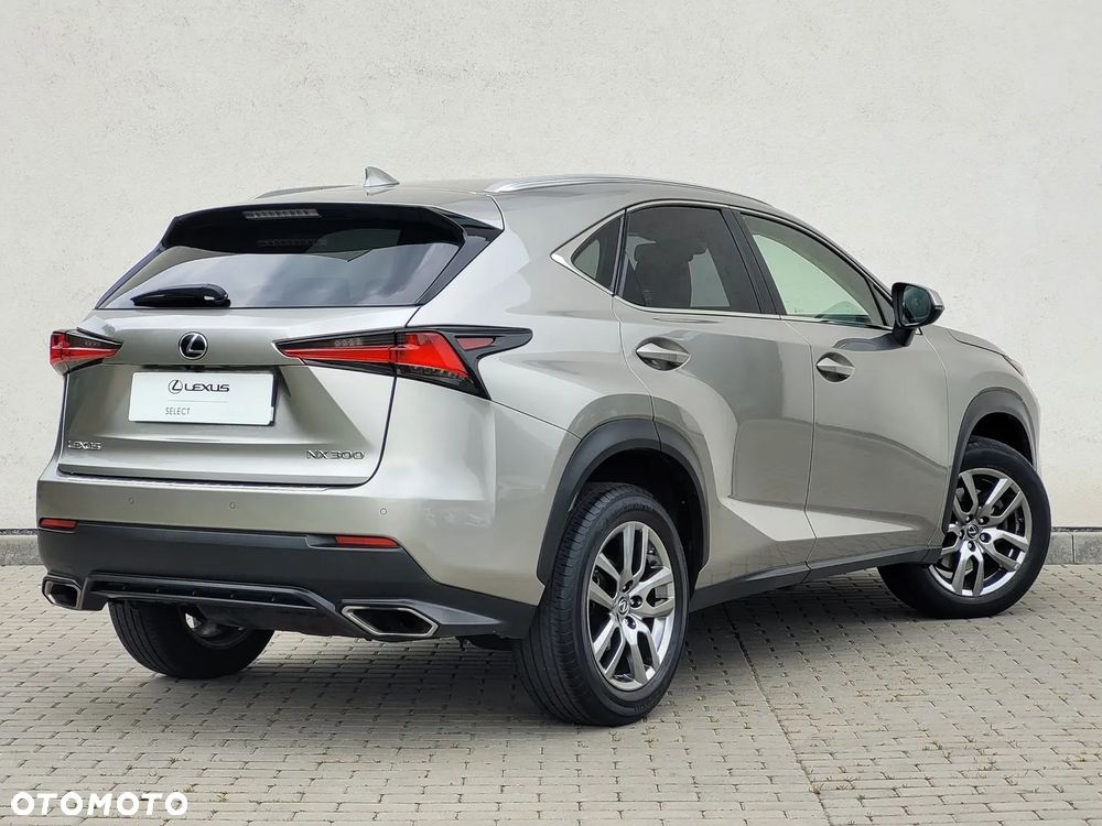 Lexus NX 300 Comfort AWD - 6