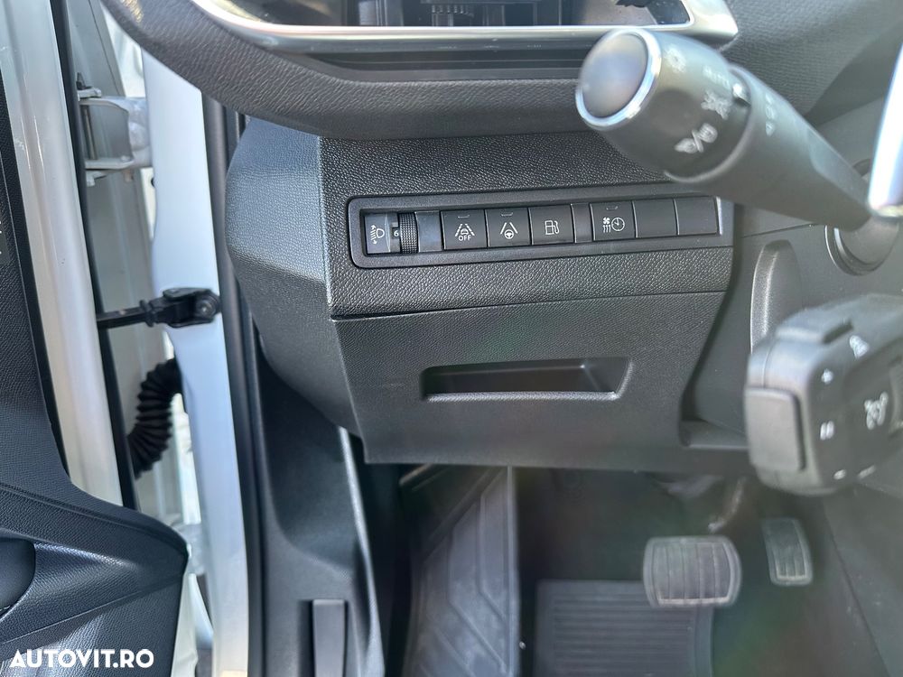 Peugeot 3008 - 17