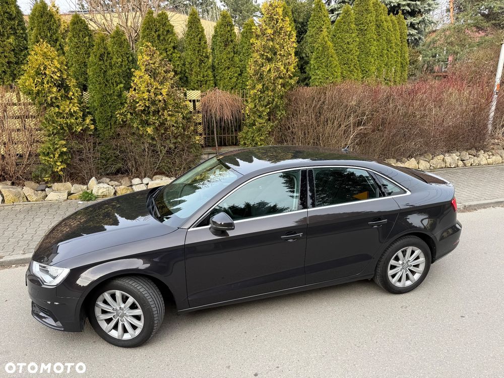 Audi A3 Limousine 1.6 TDI Attraction - 1