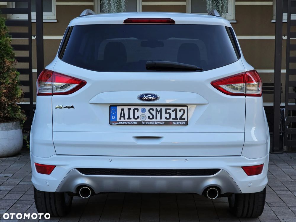 Ford Kuga 2.0 TDCi 2x4 ST-Line - 32