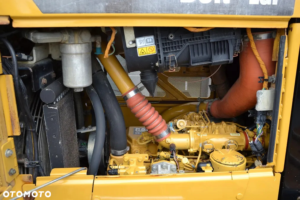 Caterpillar CAT D6N LGP - 16