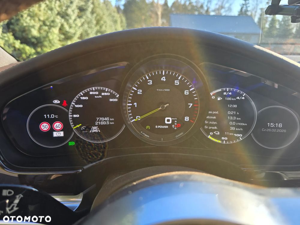 Porsche Panamera 4 - 19