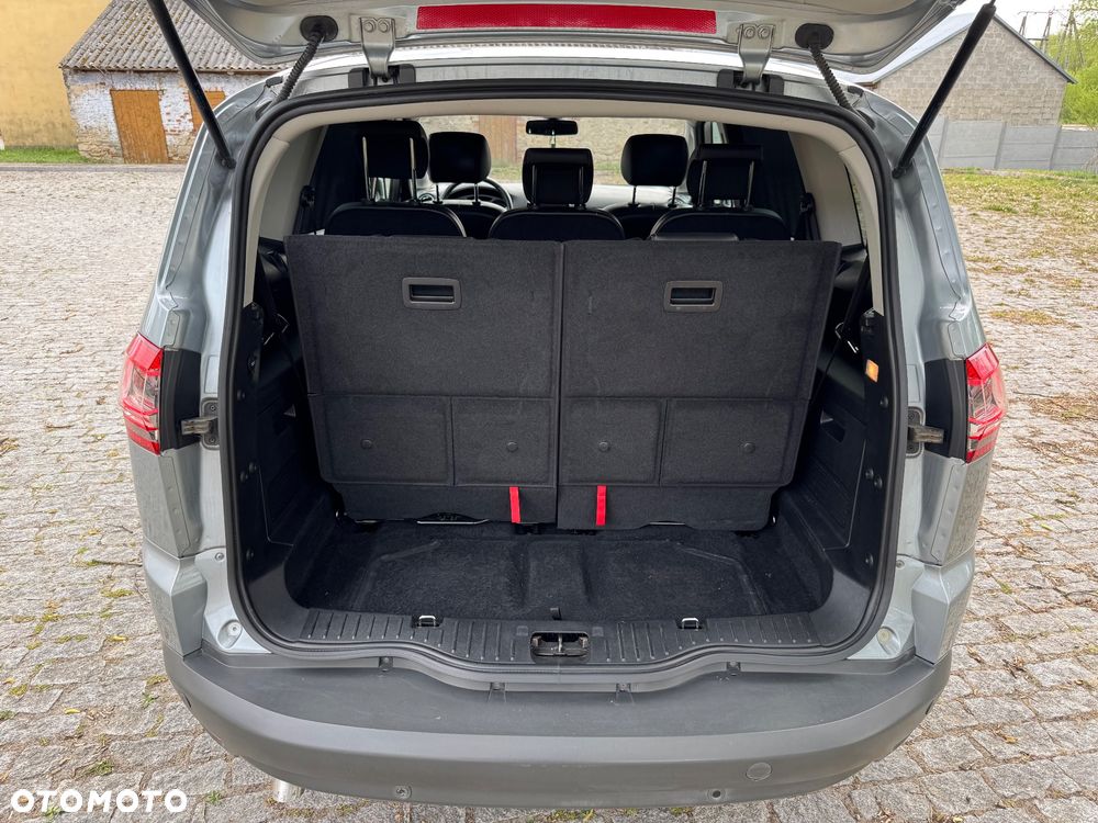 Ford C-MAX 2.0 TDCi Champions Edition - 25