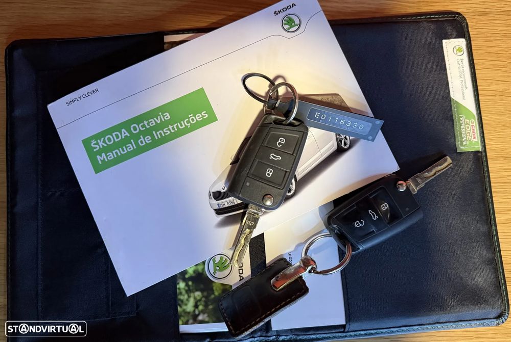 Skoda Octavia Break 1.6 TDi Sportline - 20