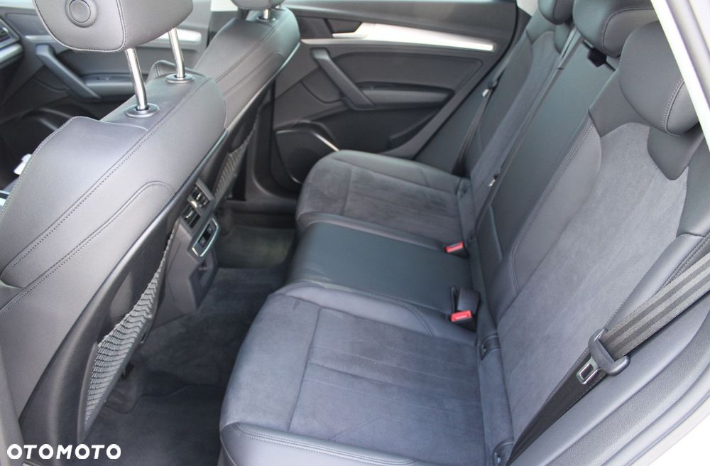 Audi Q5 Sportback - 12