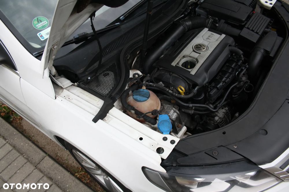 Volkswagen Passat - 17