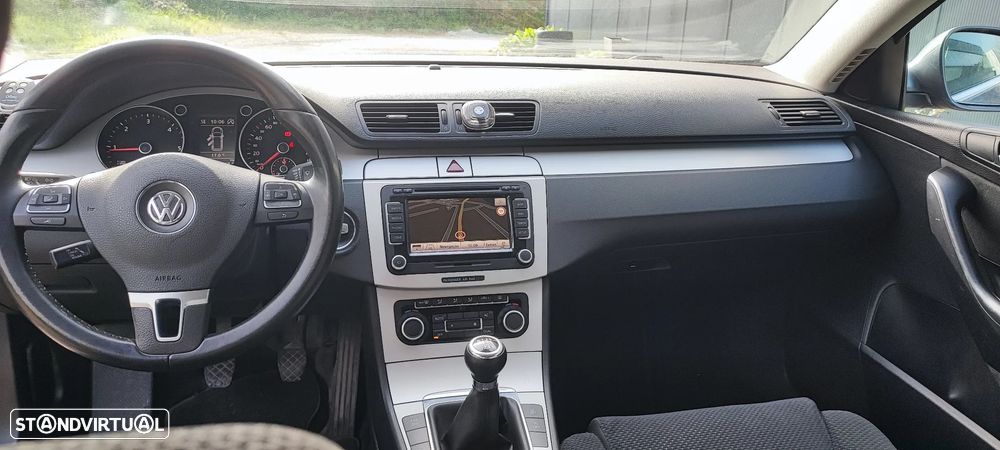 VW Passat Variant 2.0 TDi Confortline Navig - 7