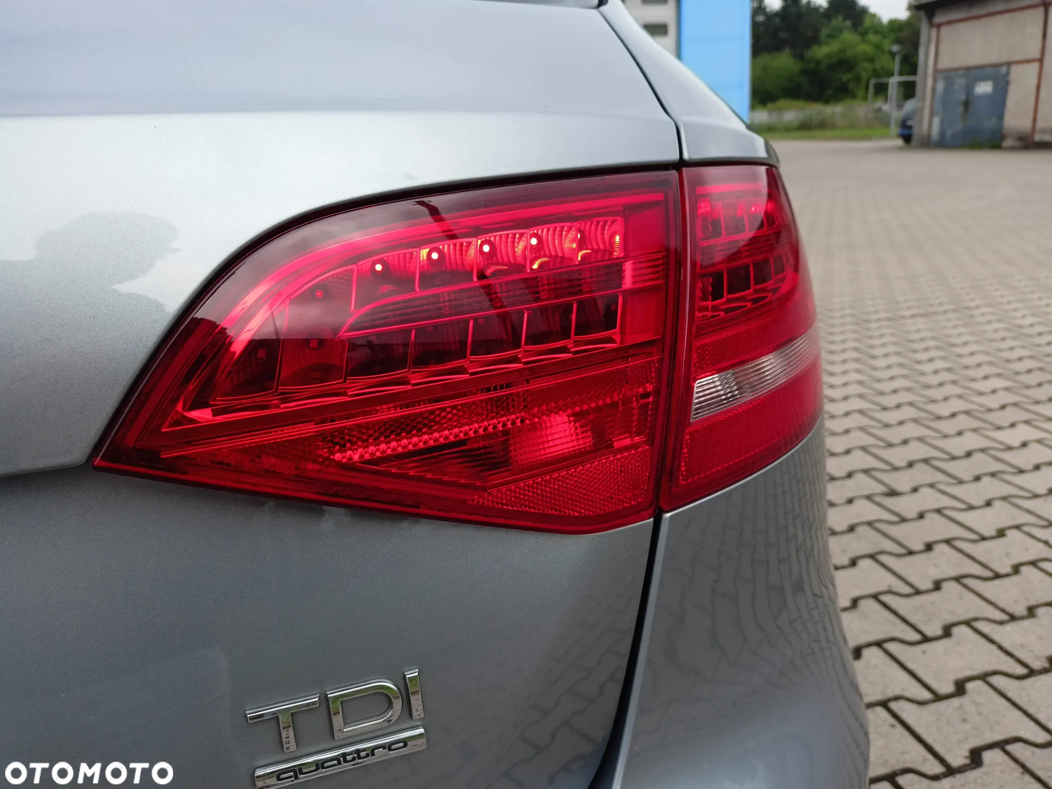 Audi A4 Avant 2.0 TDI DPF quattro S line Sportpaket (plus) - 16