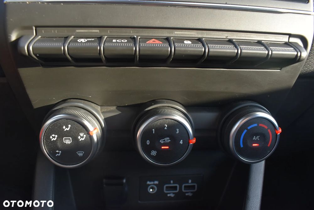 Renault Clio 1.0 TCe Equilibre - 29