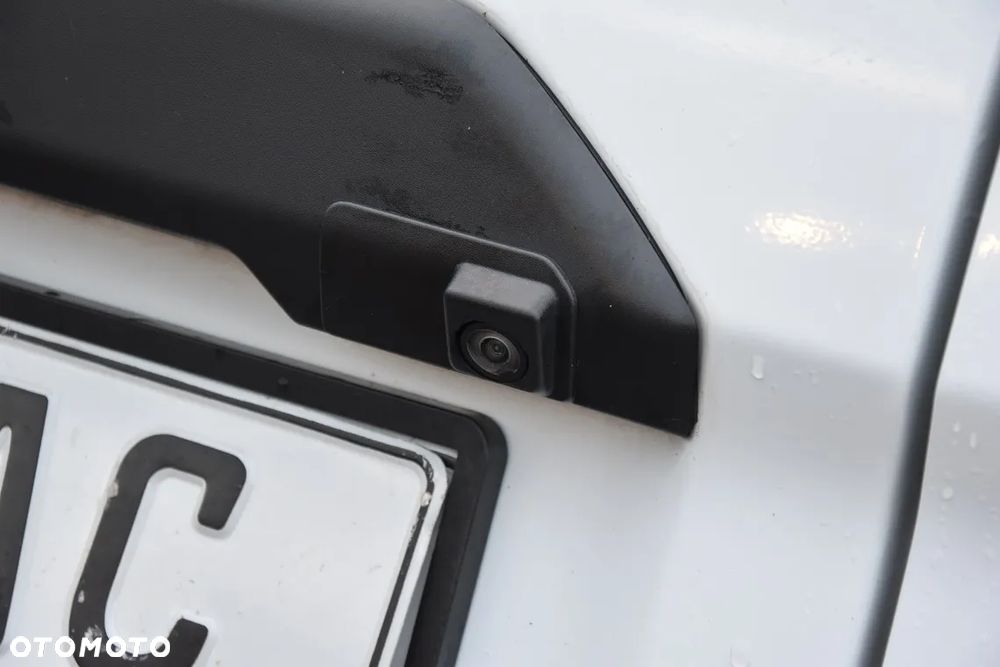 Ford TRANSIT CUSTOM 300 L2H1 - 18