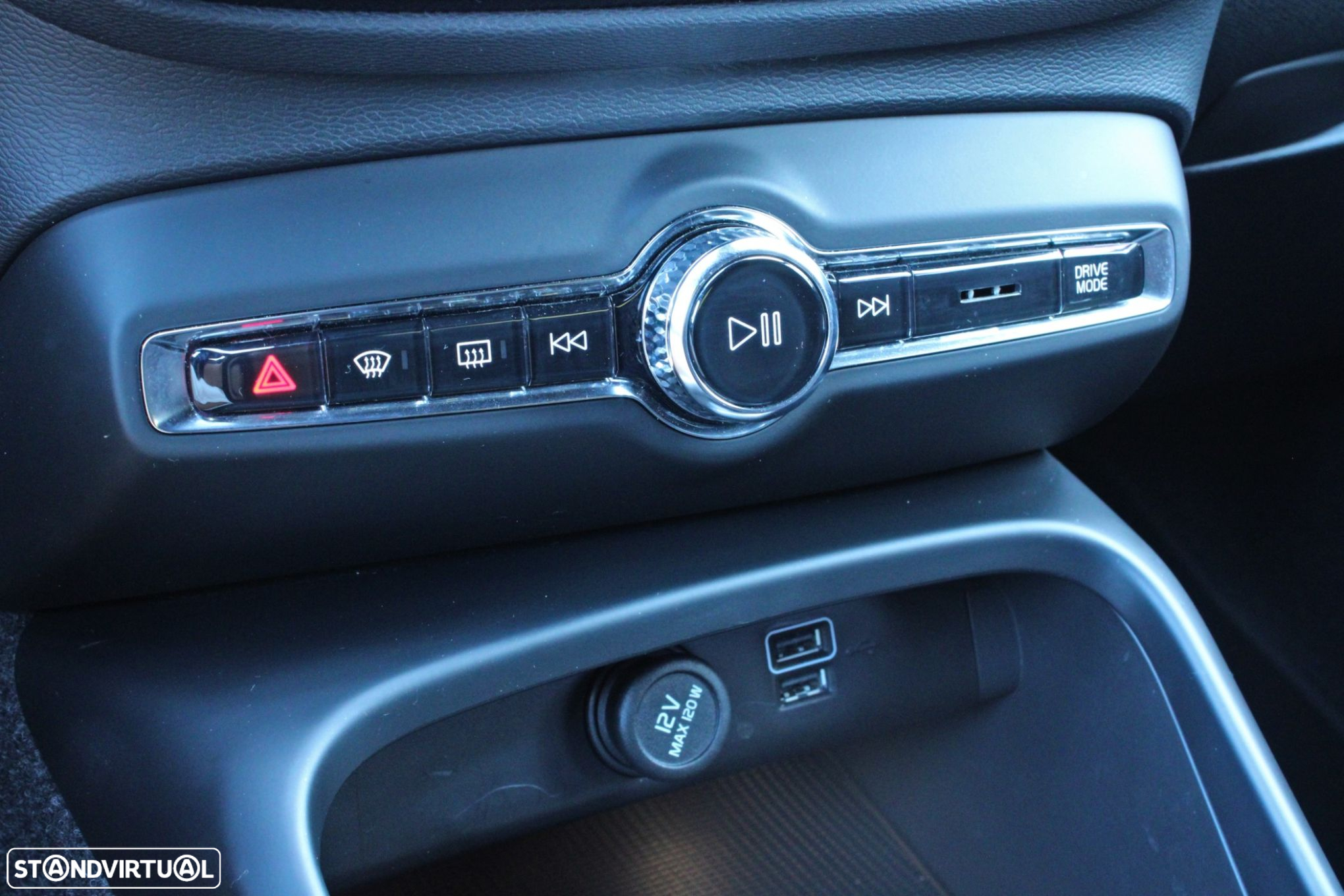 Volvo XC 40 1.5 T5 PHEV Plus Dark - 15