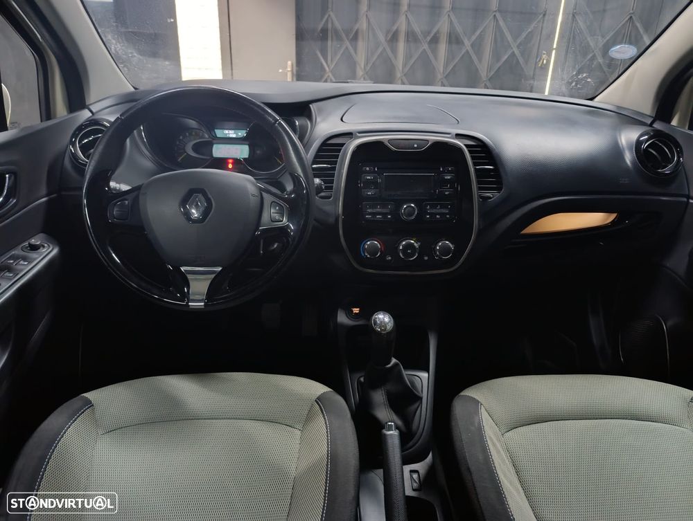 Renault Captur 1.2 TCe Evolution - 8
