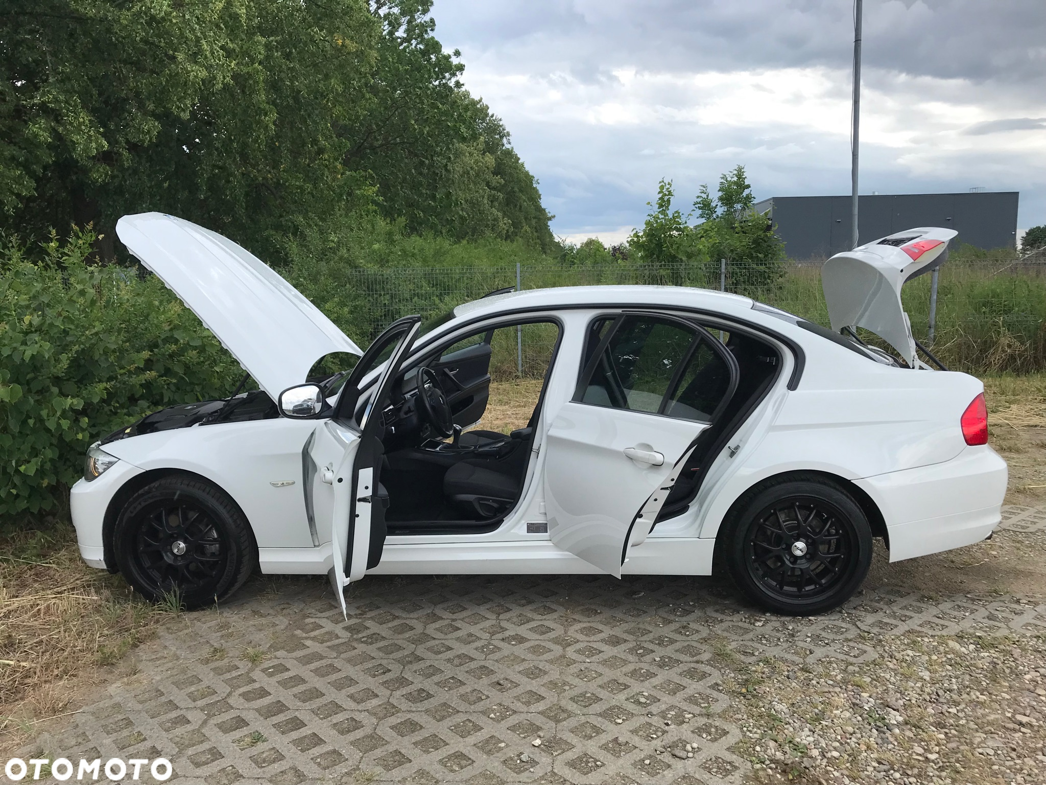 BMW Seria 3 318i - 18