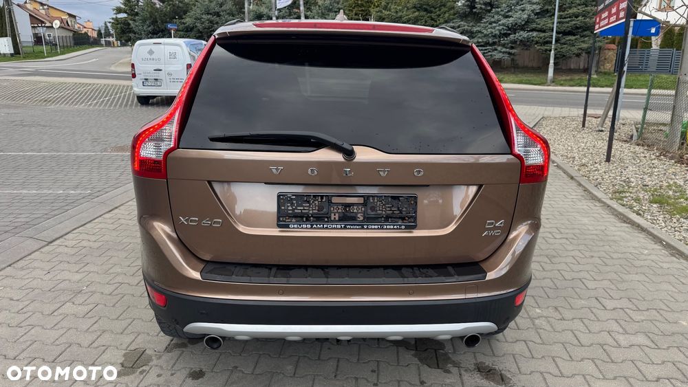 Volvo XC 60 2.4D AWD Momentum - 9