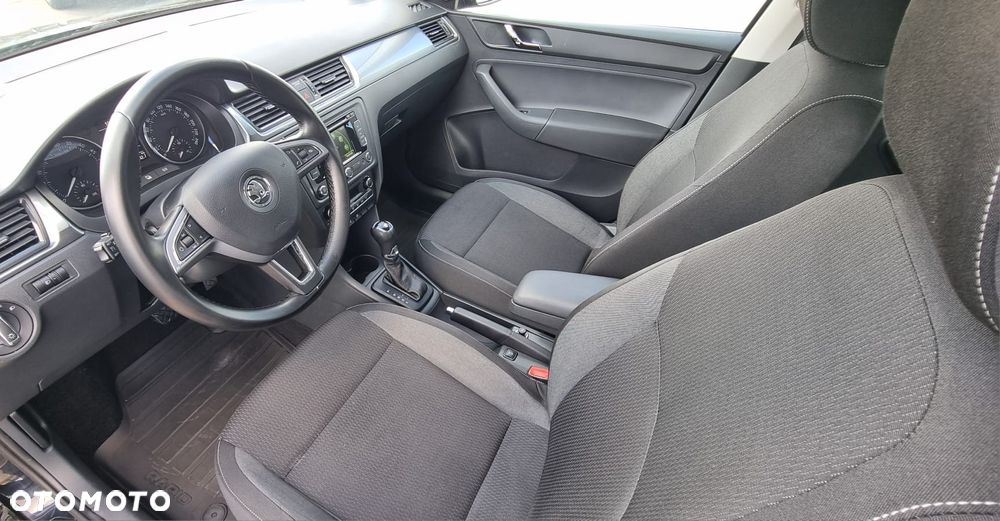 Skoda RAPID 1.6 TDI DSG Ambition - 12