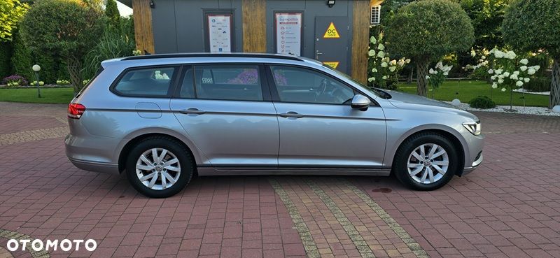 Volkswagen Passat 2.0 TDI SCR Comfortline DSG - 14