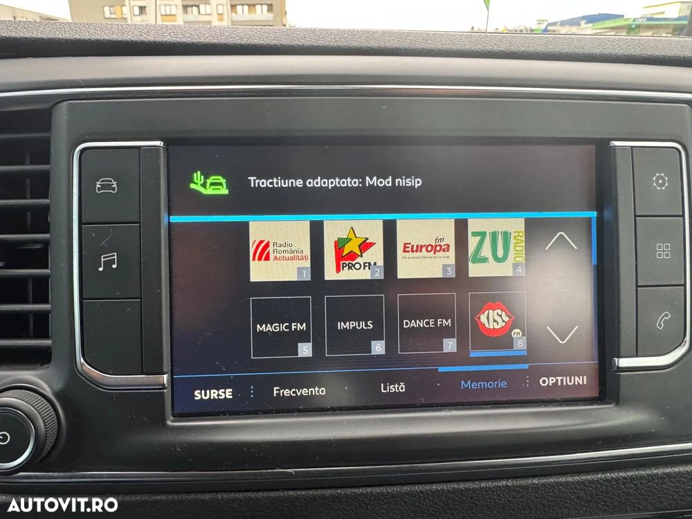 Peugeot Traveller L2H1 2.0 BlueHDI 150 S&S Navette - 36