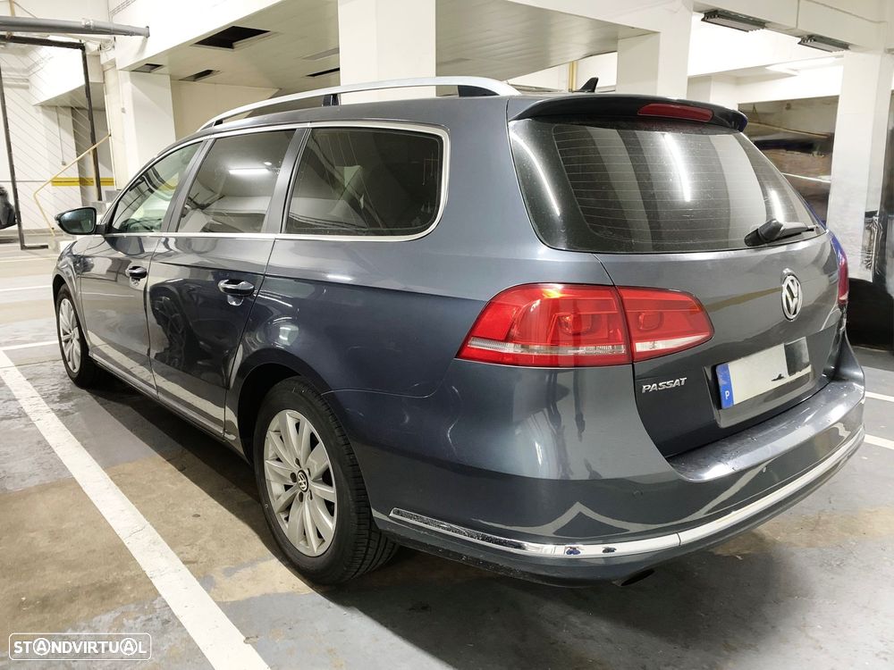 VW Passat Variant 1.6 TDI BlueMotion Comfortline - 9
