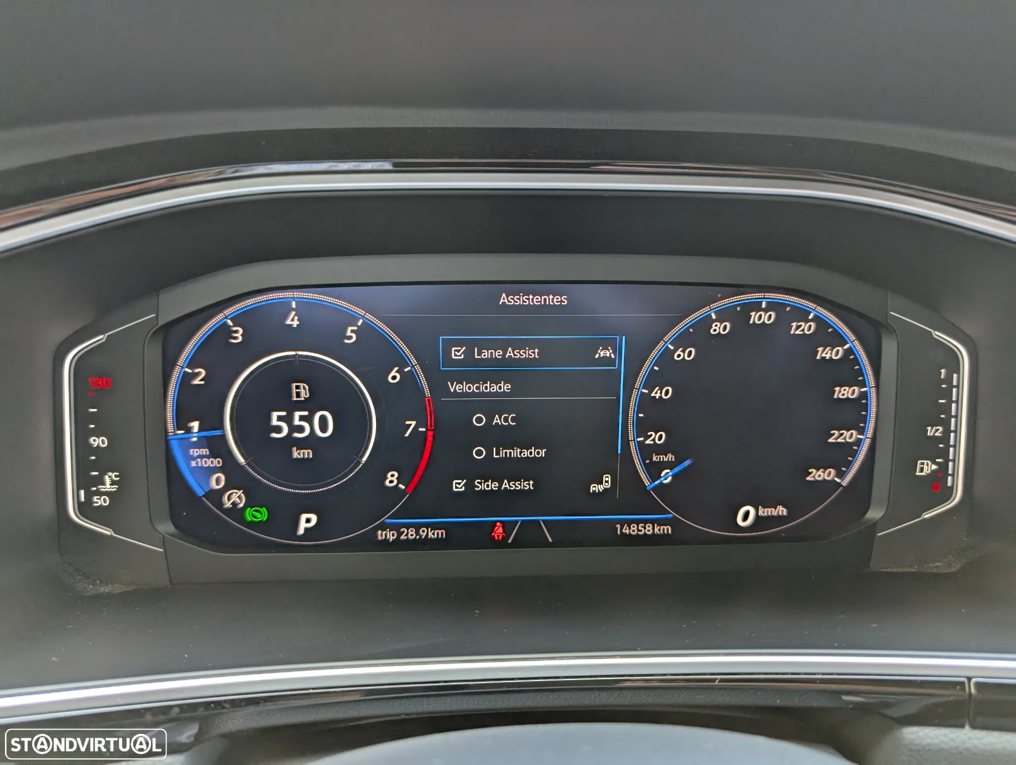 VW T-Roc 1.5 TSI R-Line DSG - 17