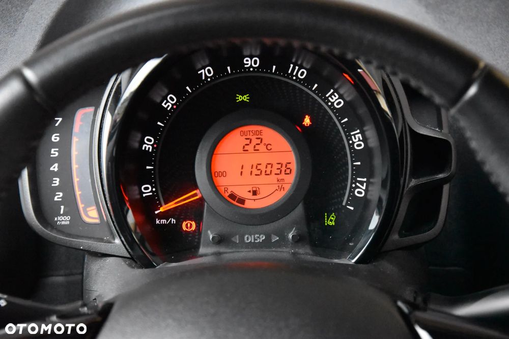 Toyota Aygo x-play club - 35
