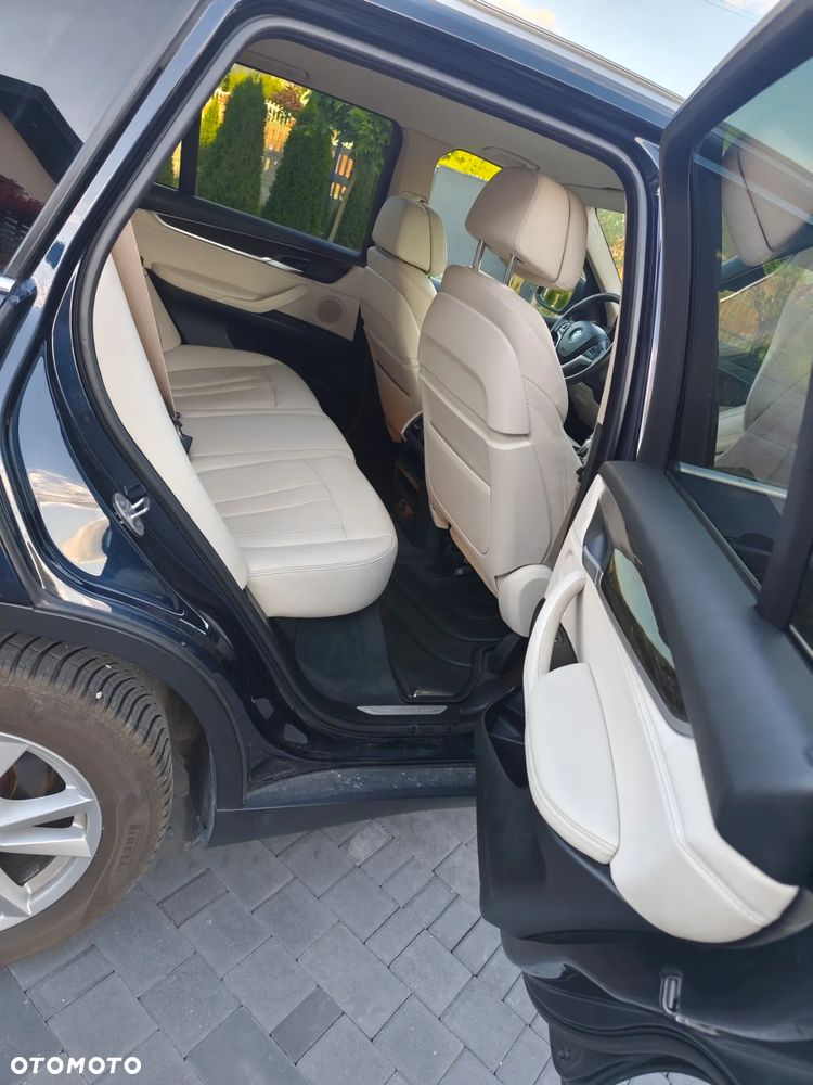 BMW X5 xDrive25d - 11