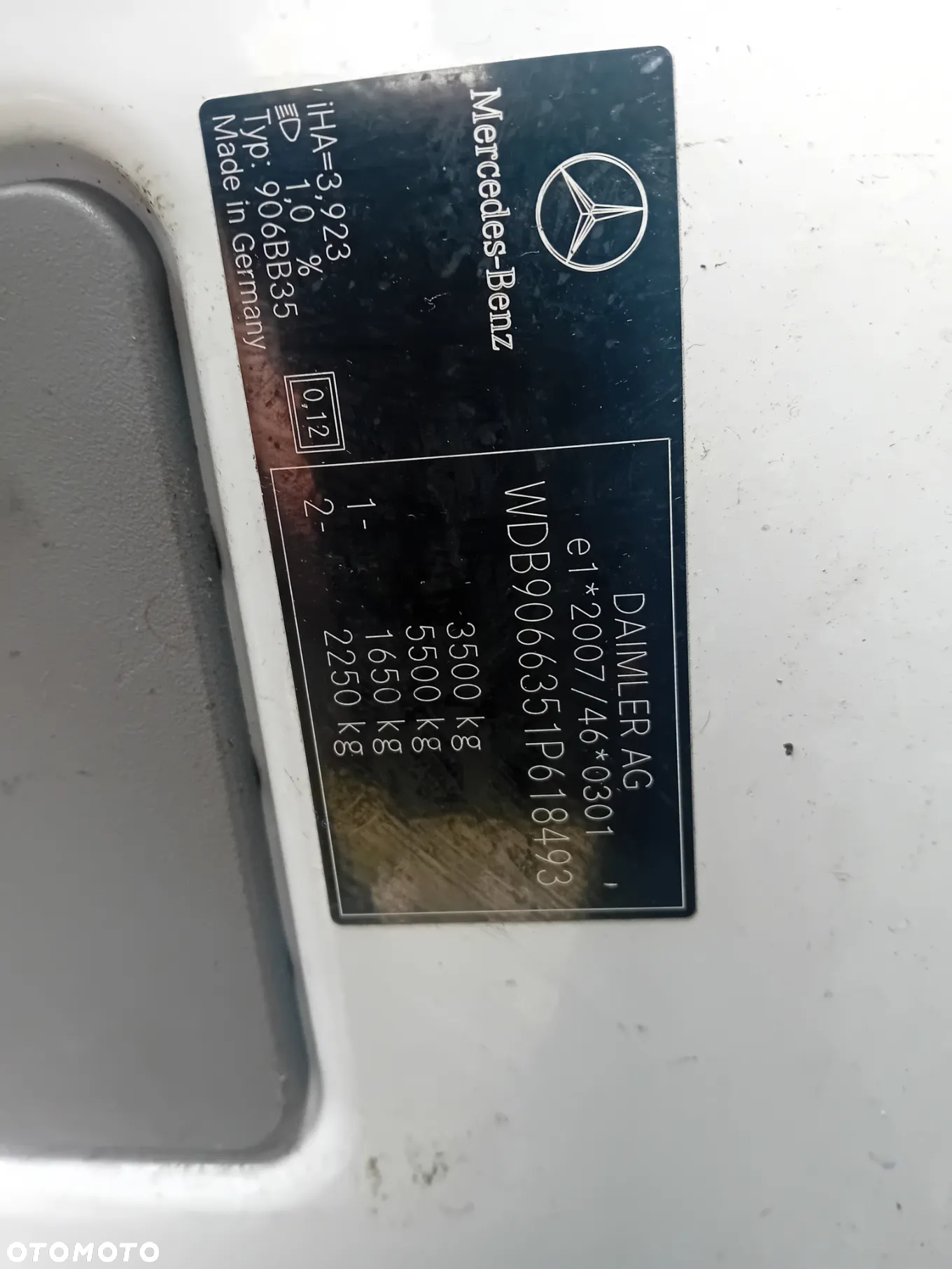 Mercedes-Benz Sprinter - 17