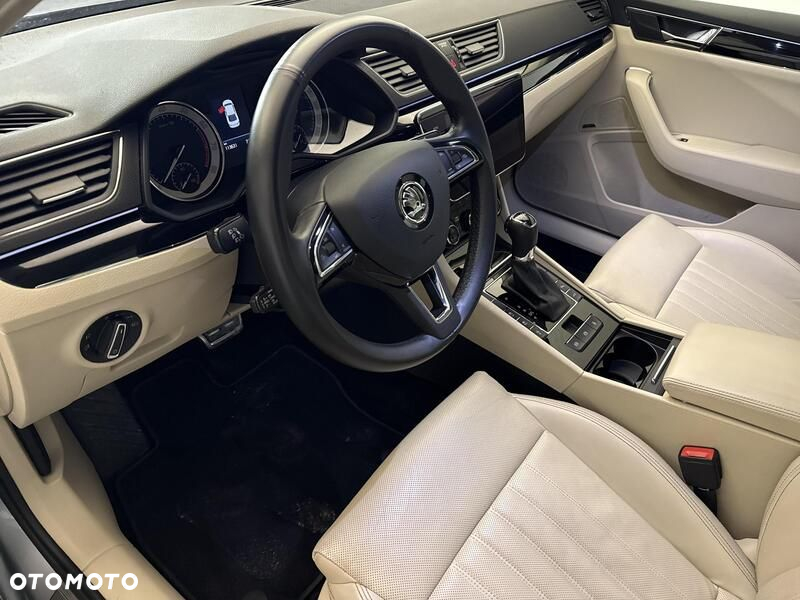 Skoda Superb 2.0 TSI L&K DSG - 10