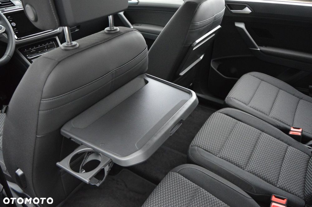 Volkswagen Touran - 22