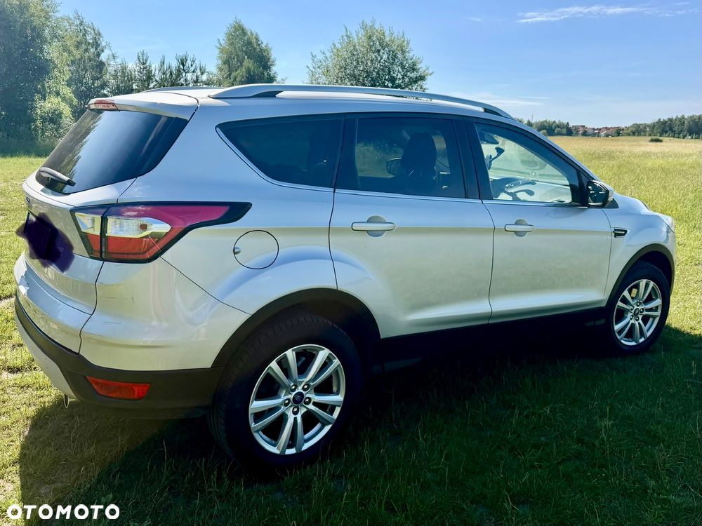 Ford Kuga 1.5 EcoBoost FWD Trend - 4