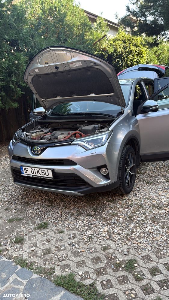 Toyota RAV4 - 9