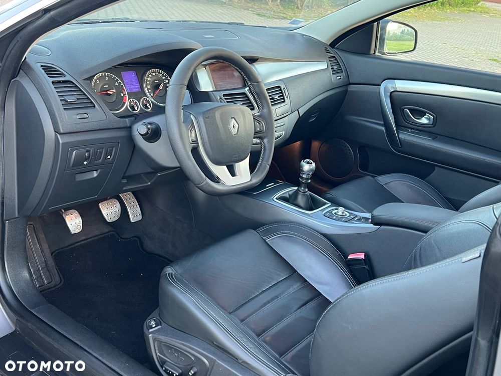 Renault Laguna dCi 180 FAP GT - 7