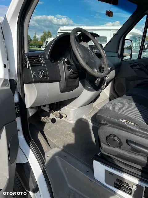 Mercedes-Benz Sprinter - 19