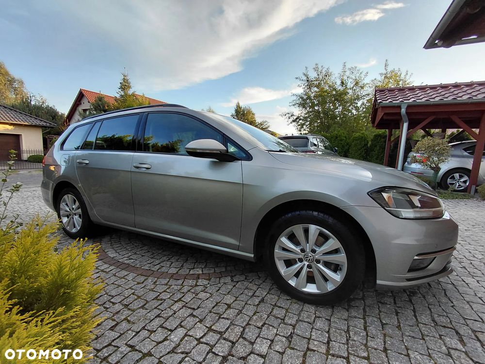 Volkswagen Golf 1.6 TDI BMT Comfortline - 10