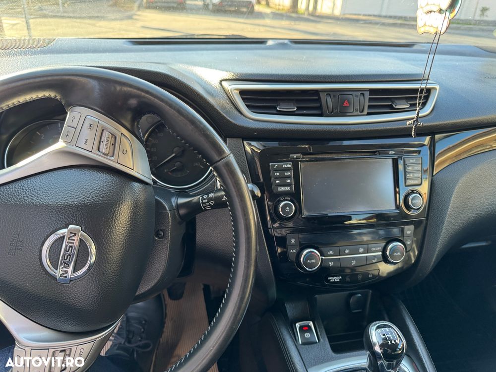 Nissan Qashqai 1.6L dCi Start/Stop 4X4-i Tekna - 15