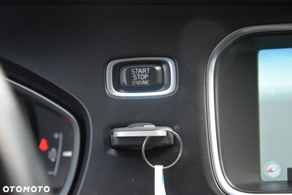 Volvo V40 D2 Kinetic - 29