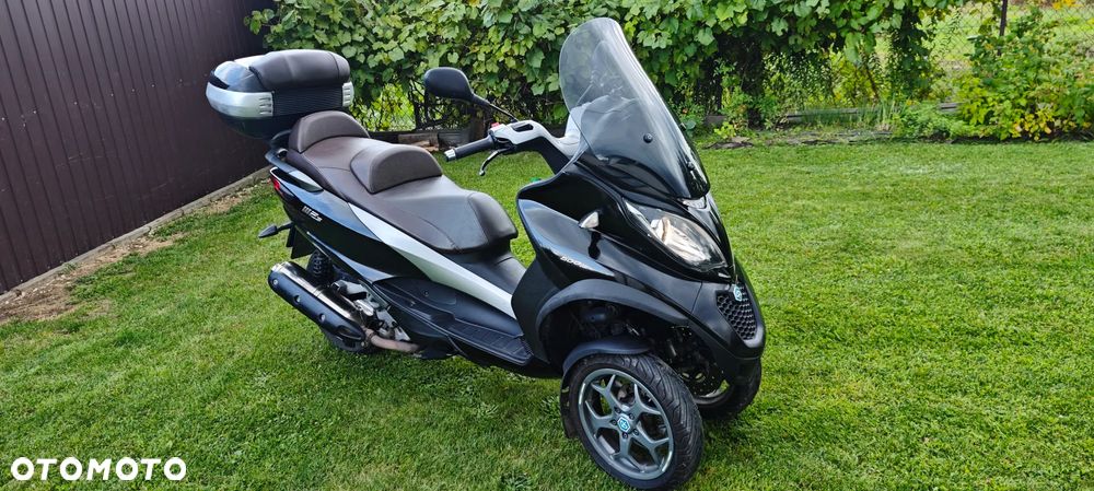 Piaggio MP-3 - 6
