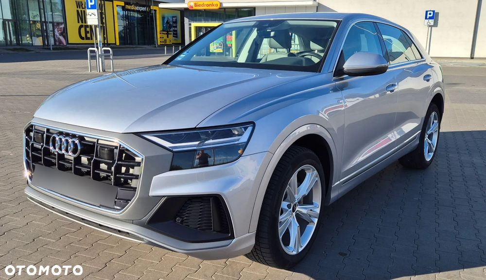 Audi Q8 - 1